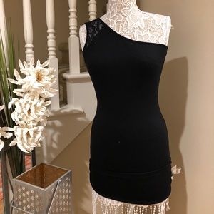 Suite blanco one shoulder dress